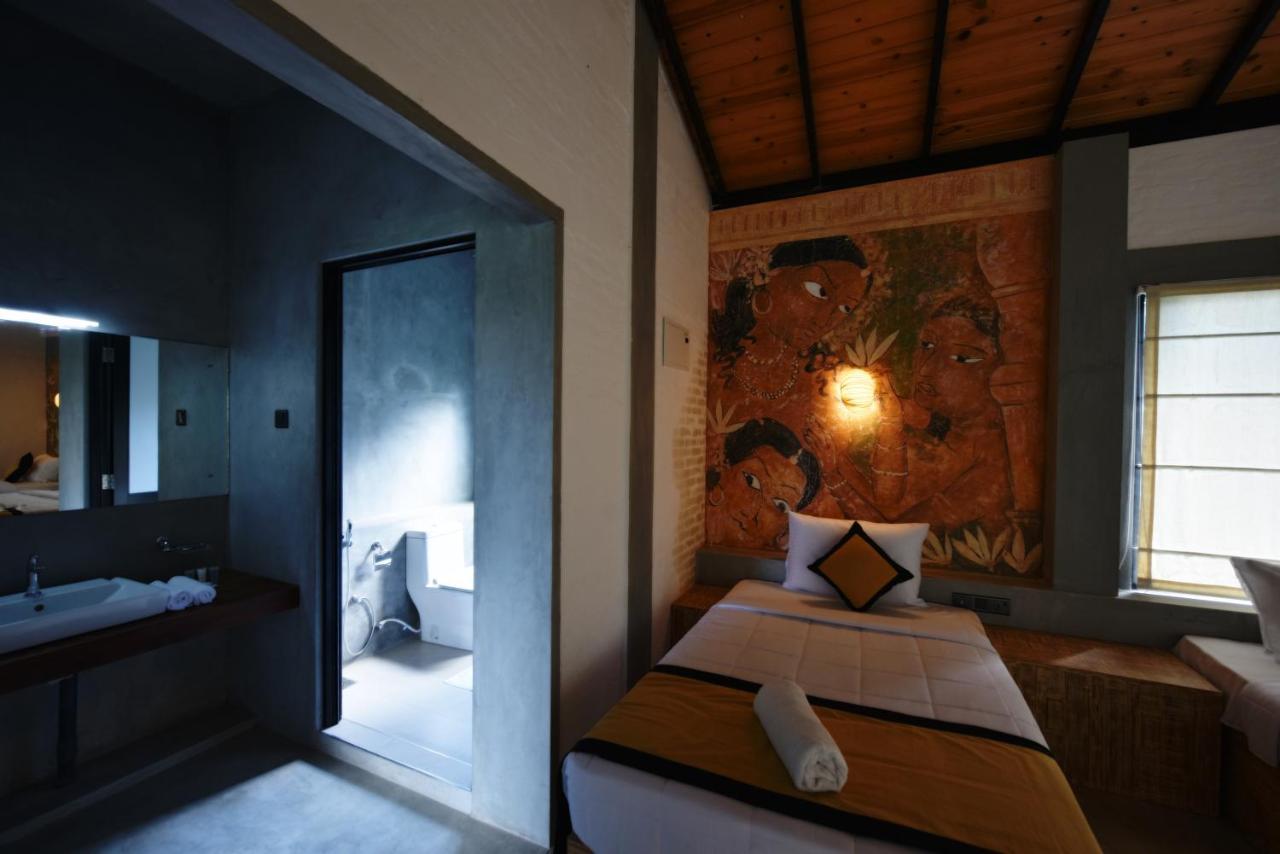 Ele Camp Hotel 2*