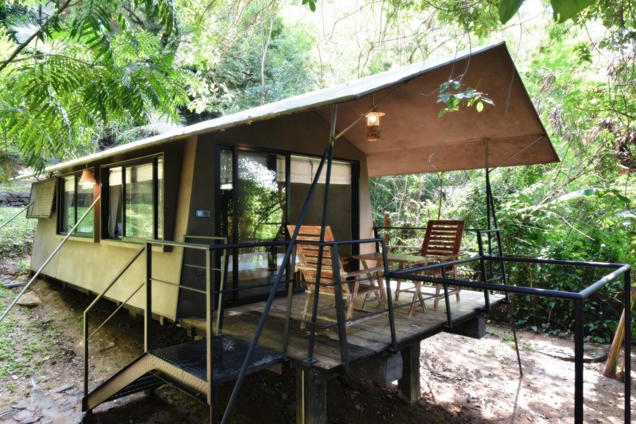 Hotel Ele Camp