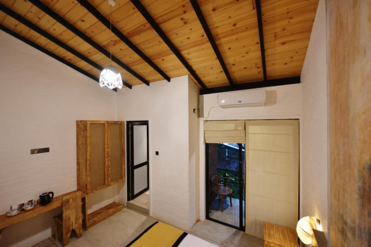 Ele Camp Hotel