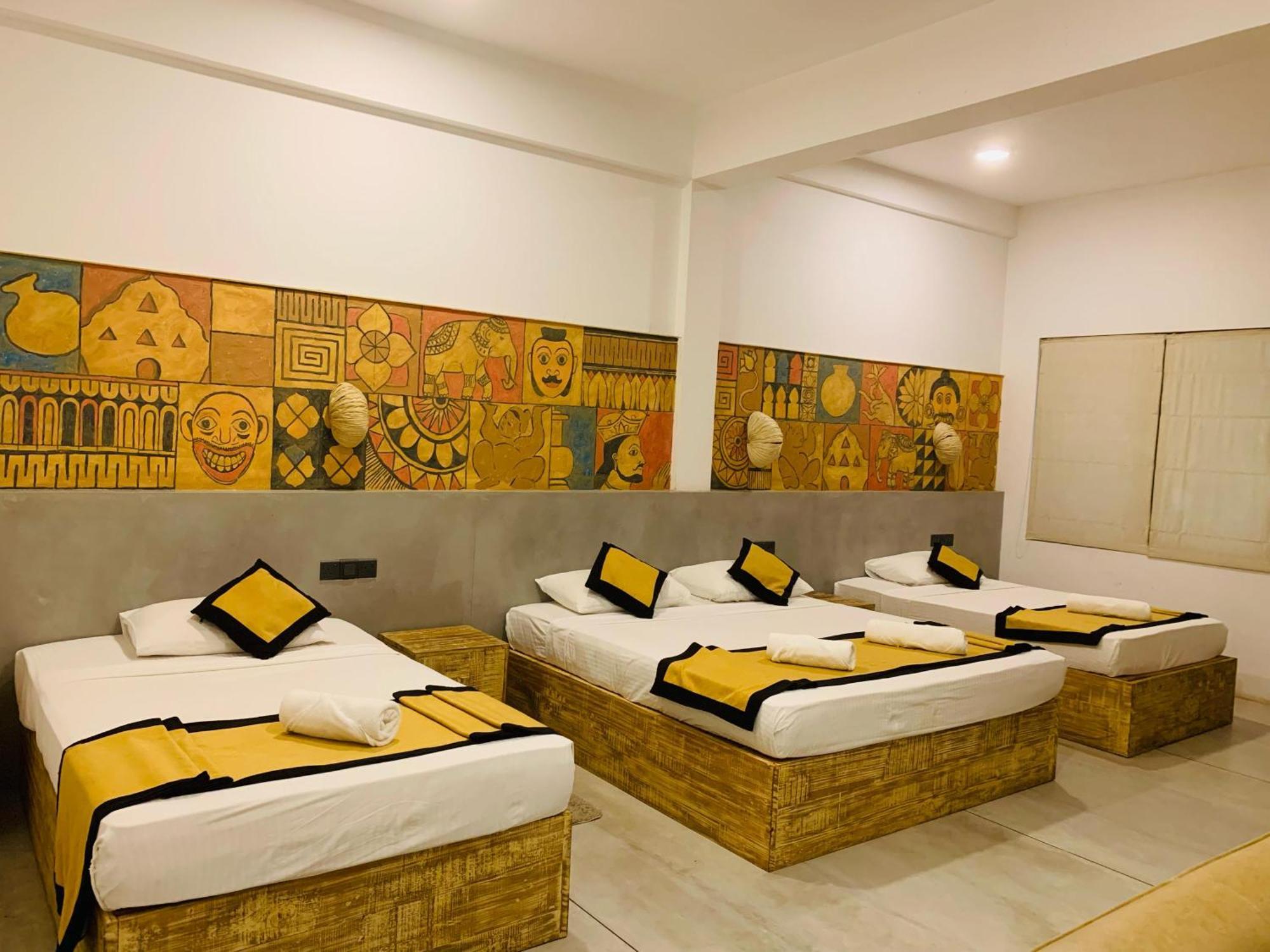 Ele Camp Hotel